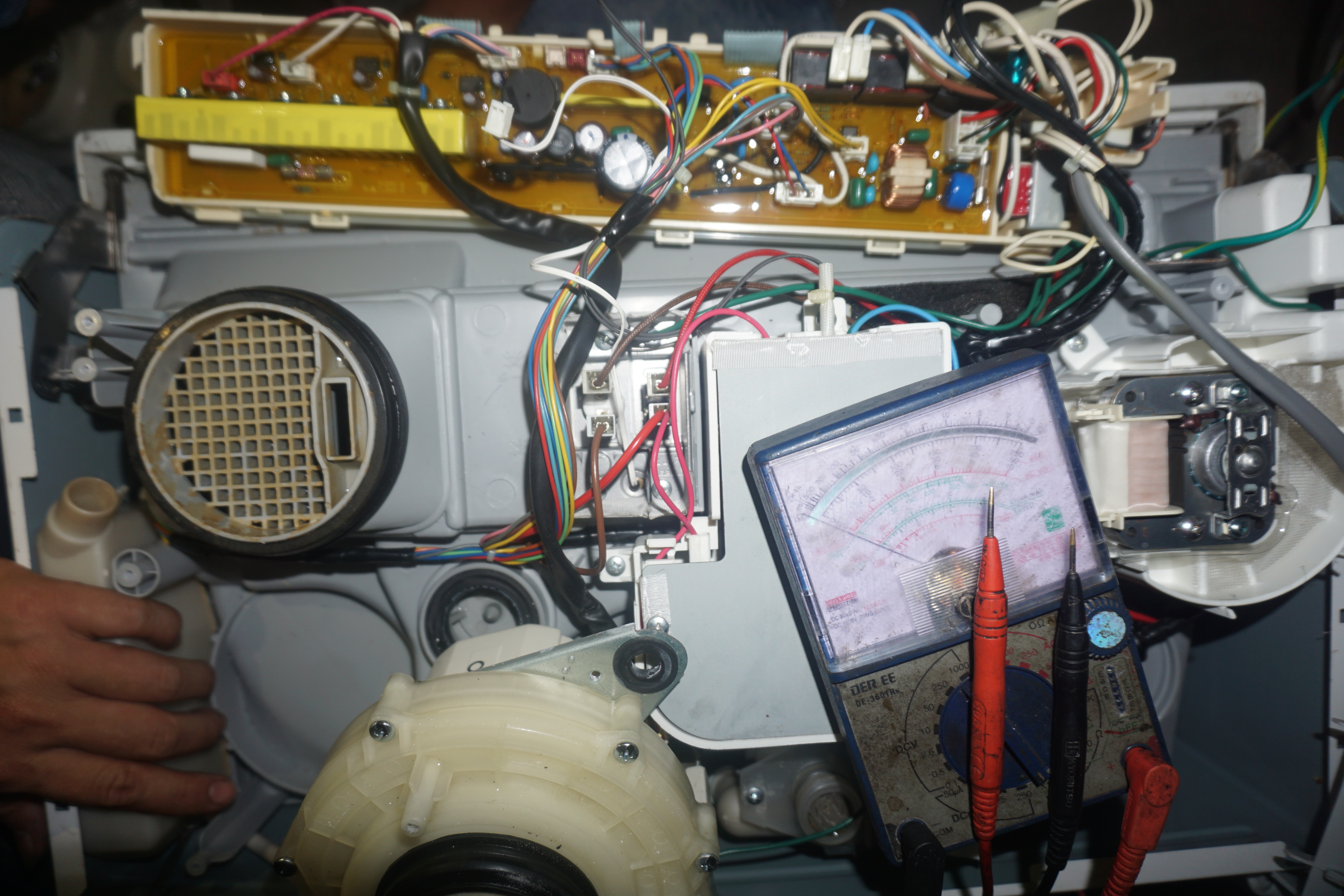 Sửa máy rửa bát toshiba dịch vụ bảo hành sửa chữa hàng nội dịa nhật